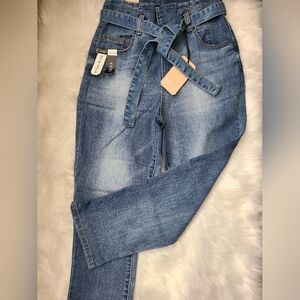 Sz 11 High Rise, Crop Jeans